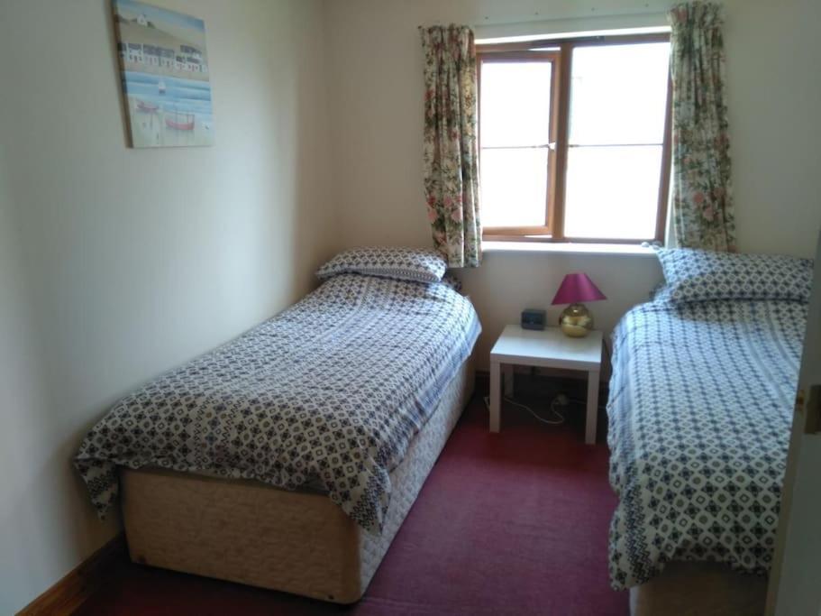 Cottage , Seaside Views, Quiet Beach, Awesome View Pendine Exterior foto
